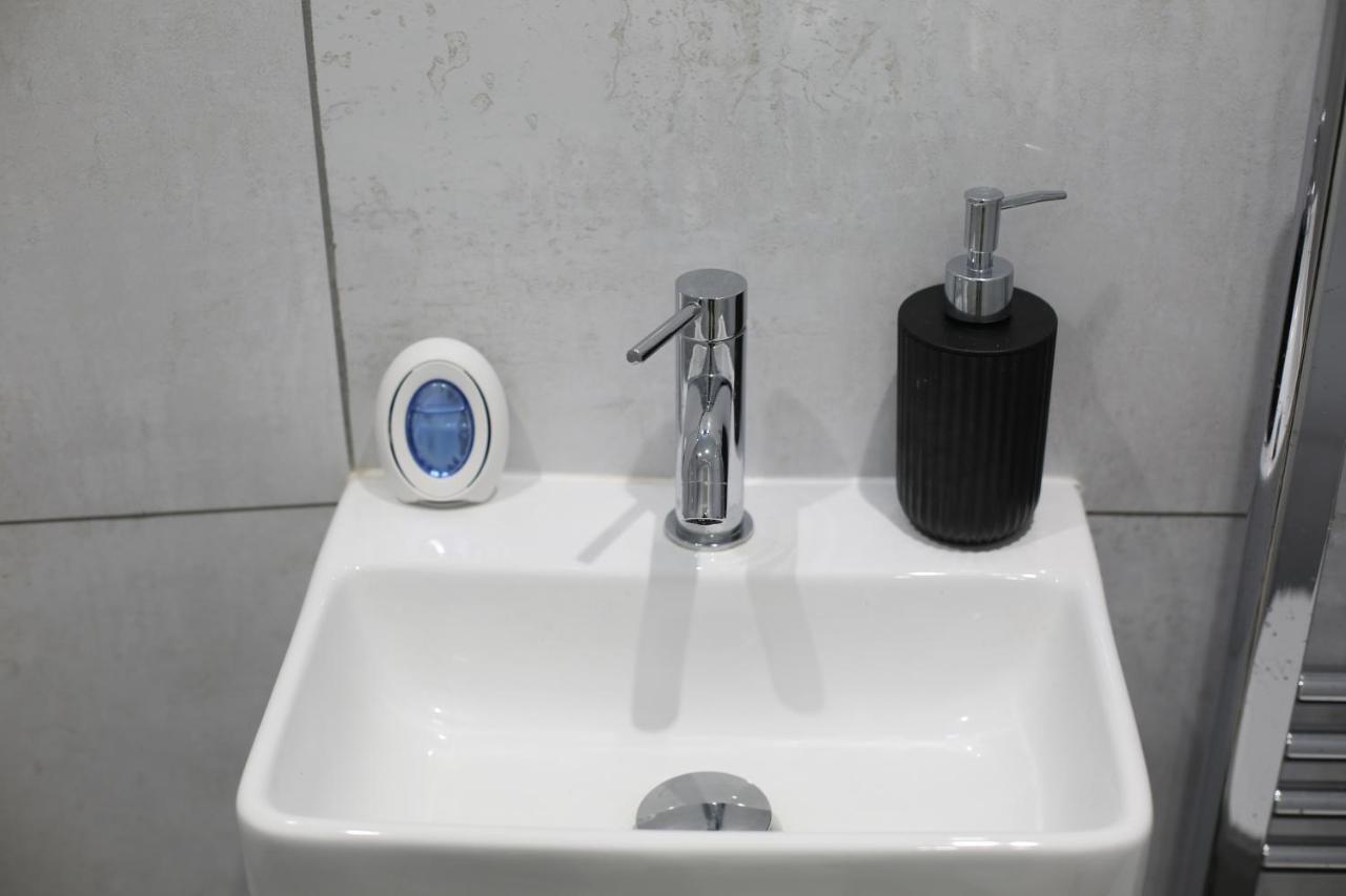 Splendid Flat In Kensington Olympia Appartement Londen Buitenkant foto
