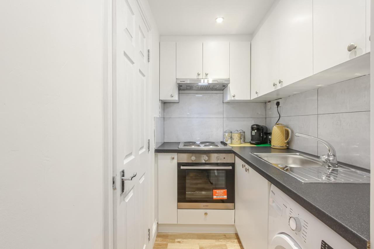Splendid Flat In Kensington Olympia Appartement Londen Buitenkant foto